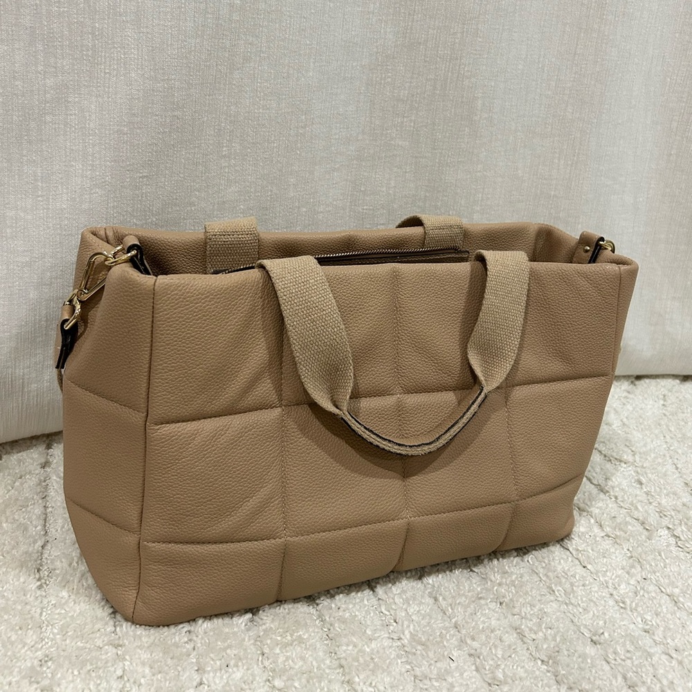 Genuine leather travel bag
